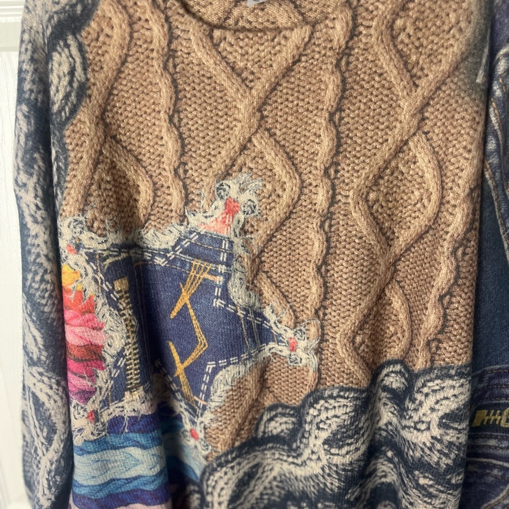 Multicolor Patterned Women's Sweater - Picture 3 of 6